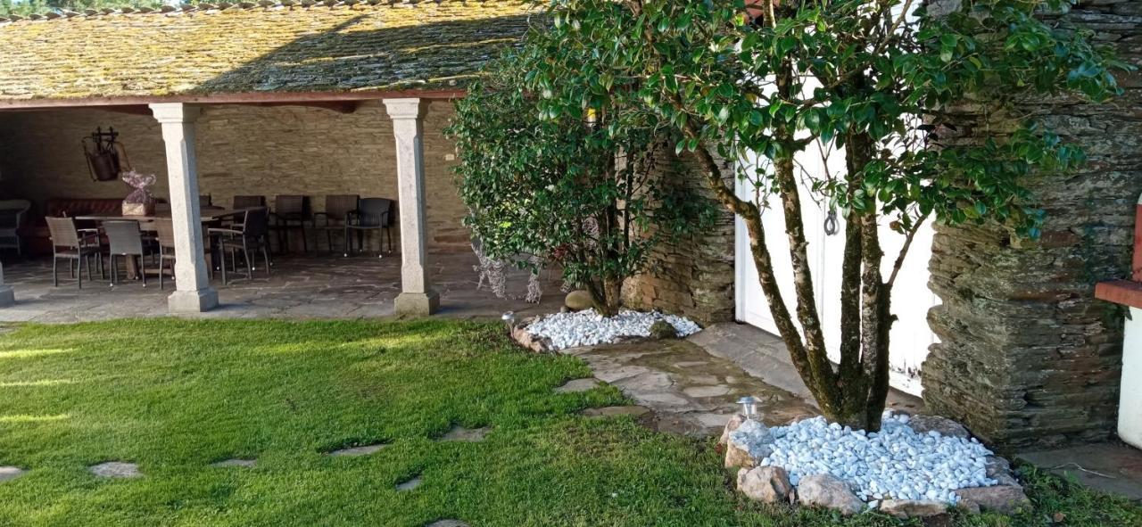 Casa Oute Casa de hóspedes Sobrada Exterior foto